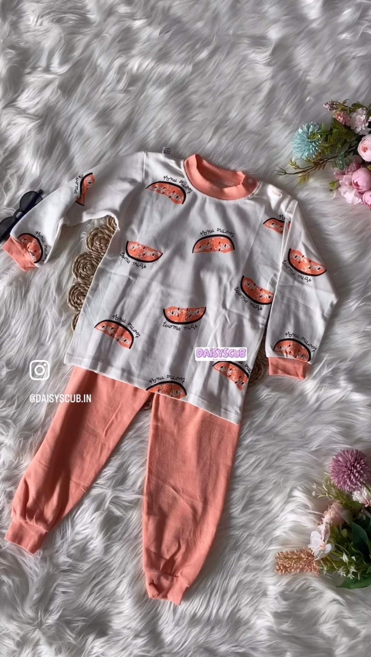 Fruit Peach Print Nightsuit