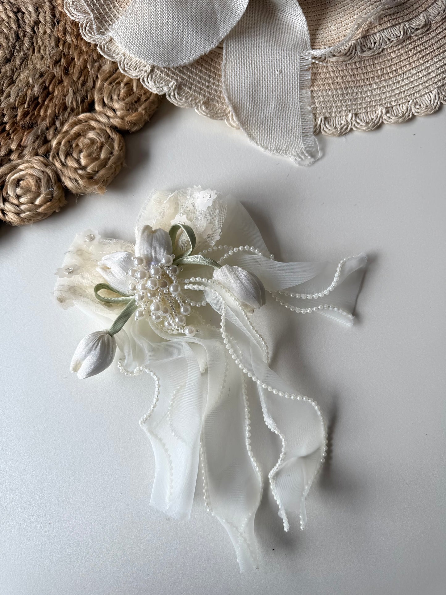 Tulip Pearl Hair Bow Clip / Pin