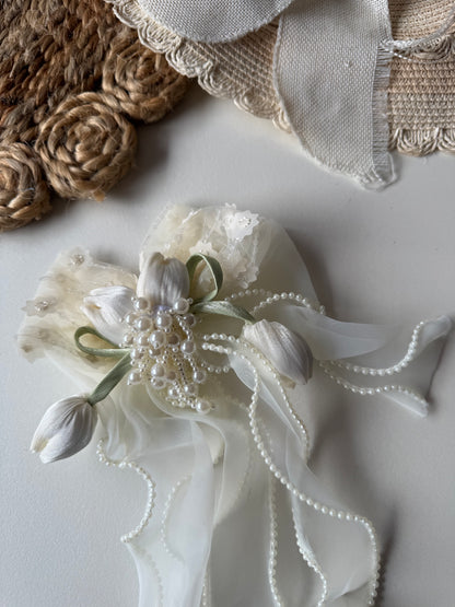 Tulip Pearl Hair Bow Clip / Pin