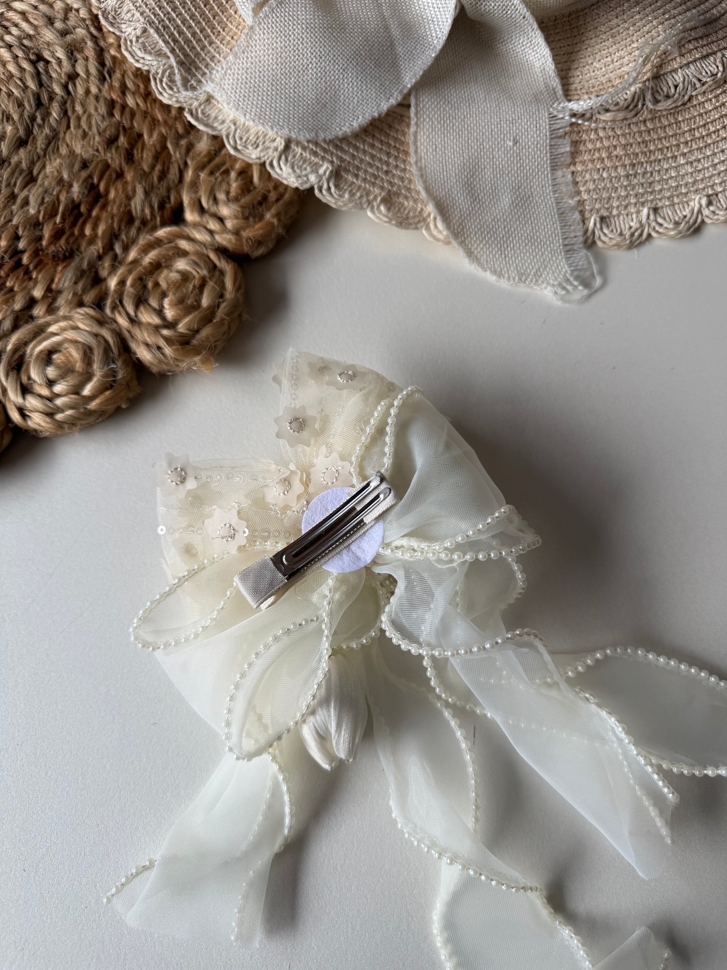 Tulip Pearl Hair Bow Clip / Pin