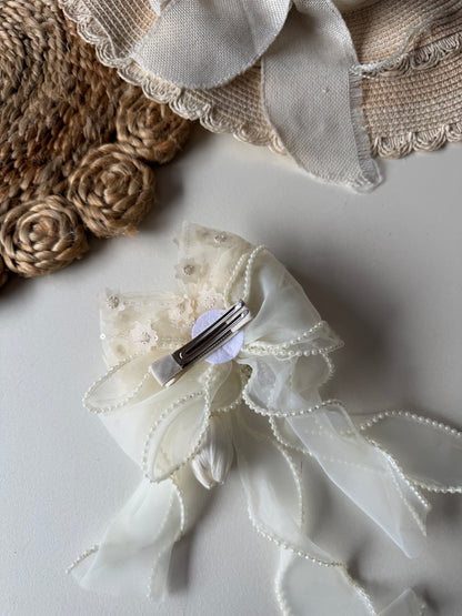 Tulip Pearl Hair Bow Clip / Pin